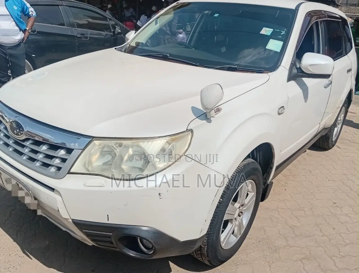 Subaru Forester 2012 Pearl