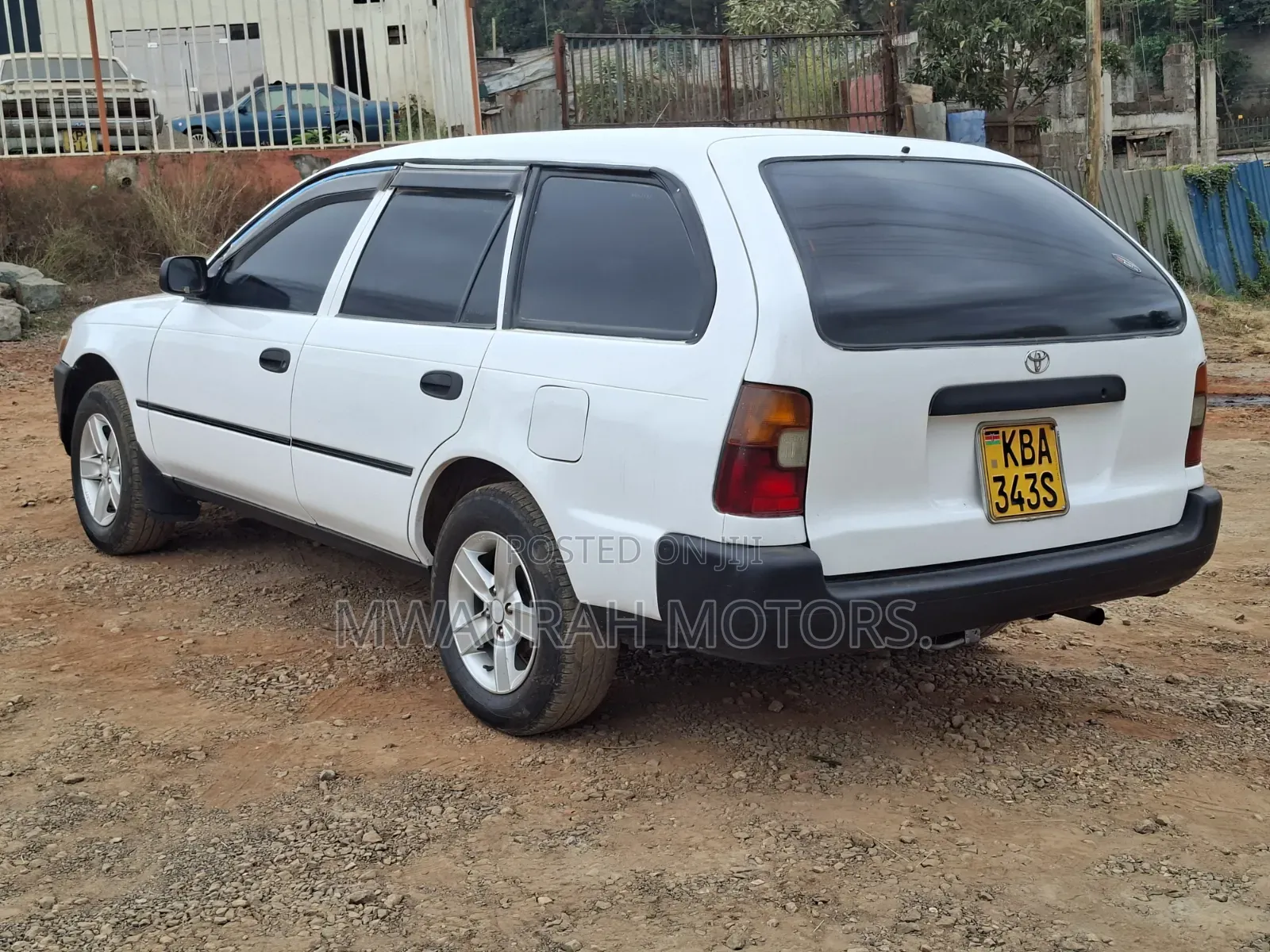 Toyota Corolla 2001 White