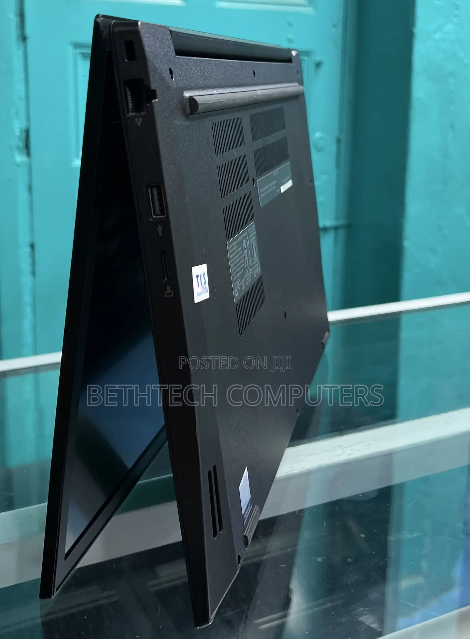 New Laptop Lenovo ThinkPad E580 8GB Intel Core i3 SSD 256GB