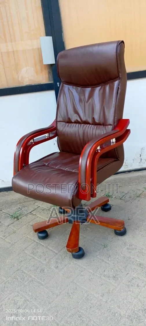Wooden Arms Executive Director Chair