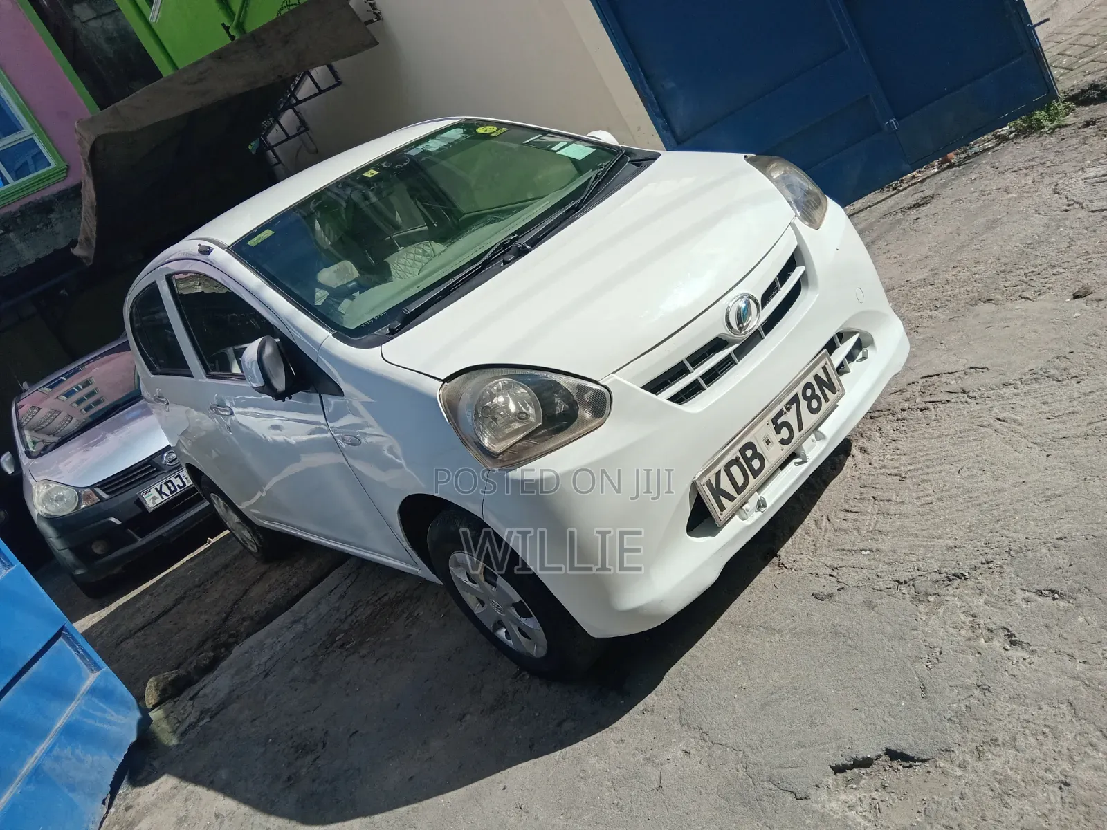 Daihatsu Mira 2014 White