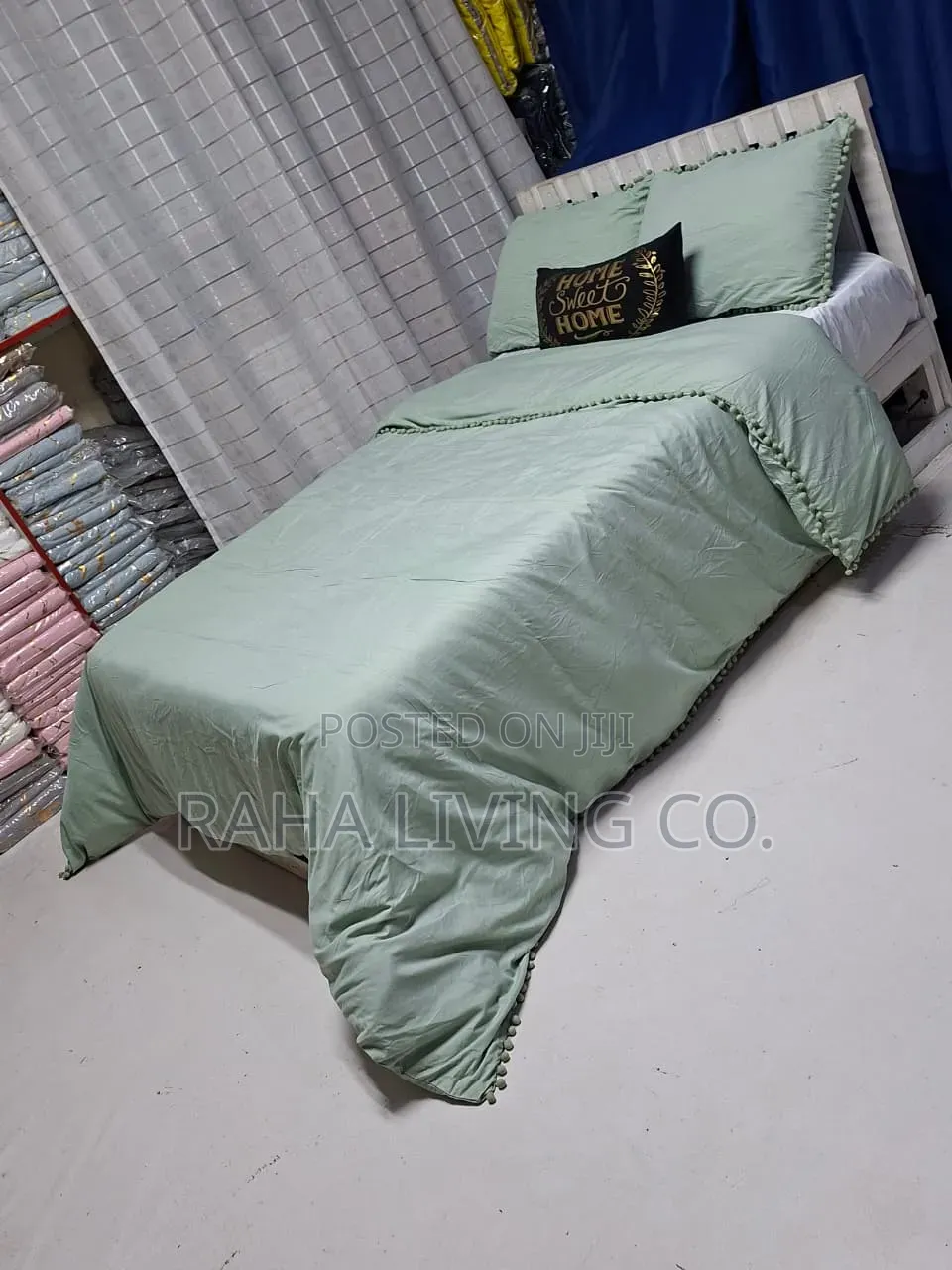 Luxury Design Duvet Cover Set | 7×8 Microfiber Bedding Set