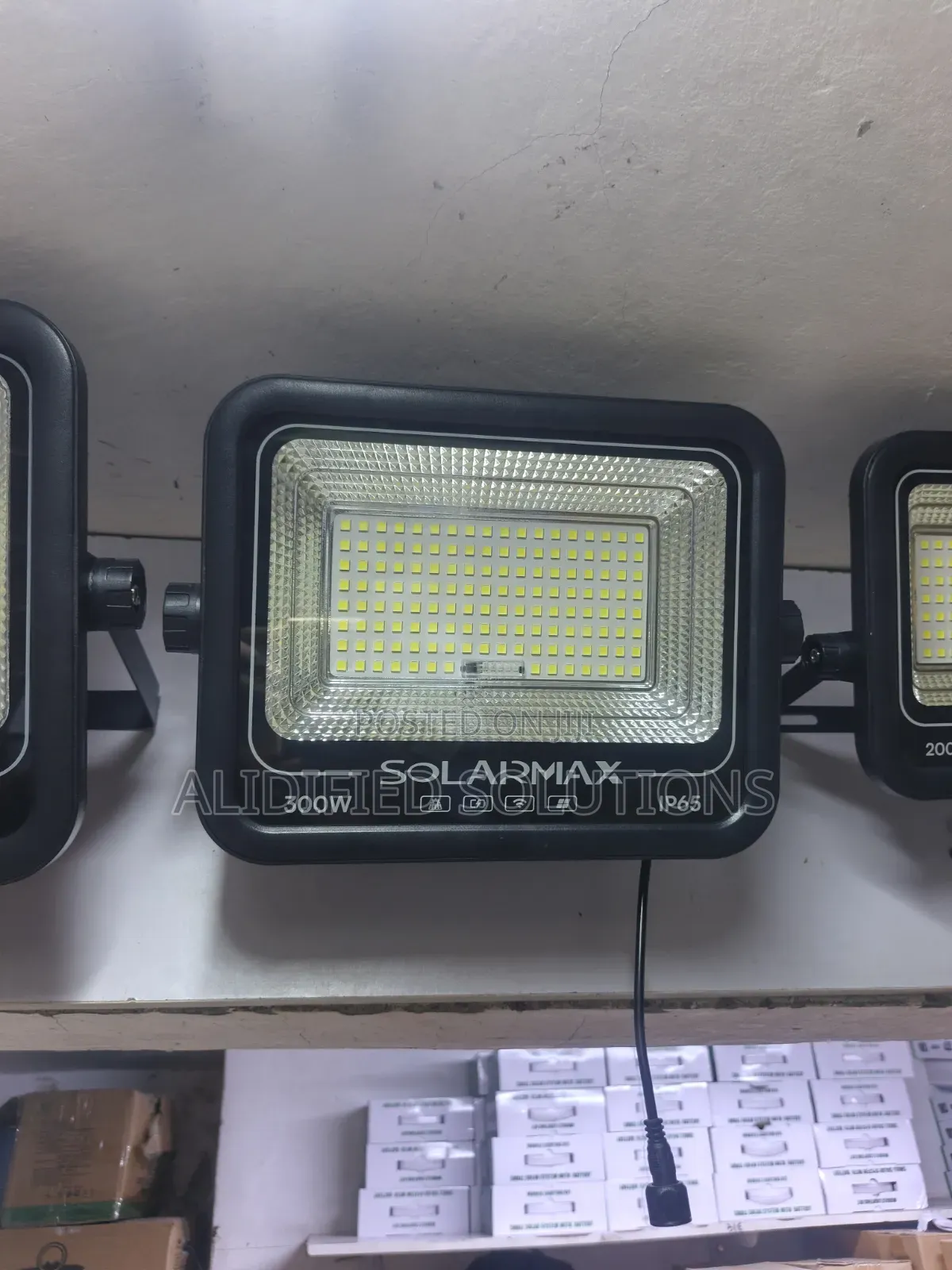 Solar Floodlight 300w <>solarmax 300w Floodlight