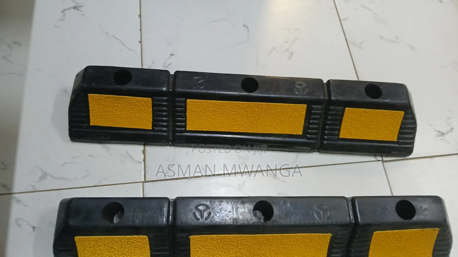 Heavy-Duty Car Parking Wheel Stoppers