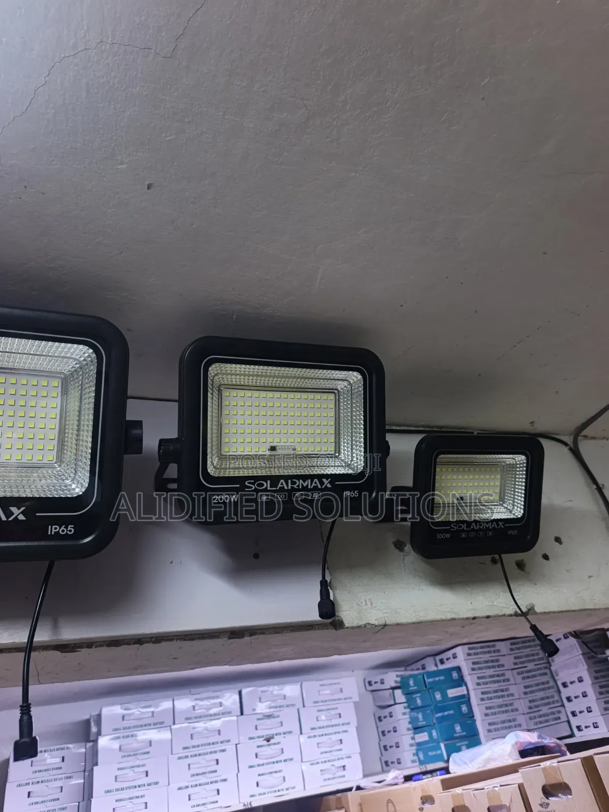 Solar Floodlight 300w <>solarmax 300w Floodlight