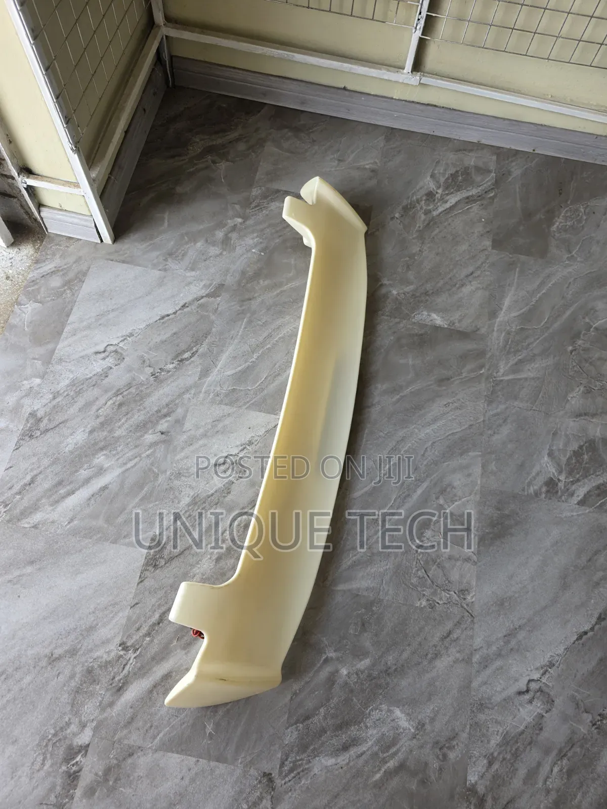 Nissan Note Grey Spoiler