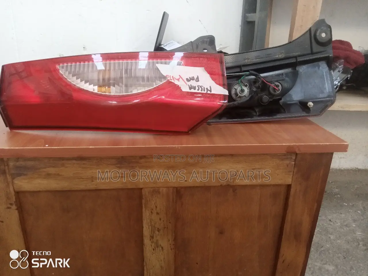 Suzuki Alto/ Nissan Pino Tail Light
