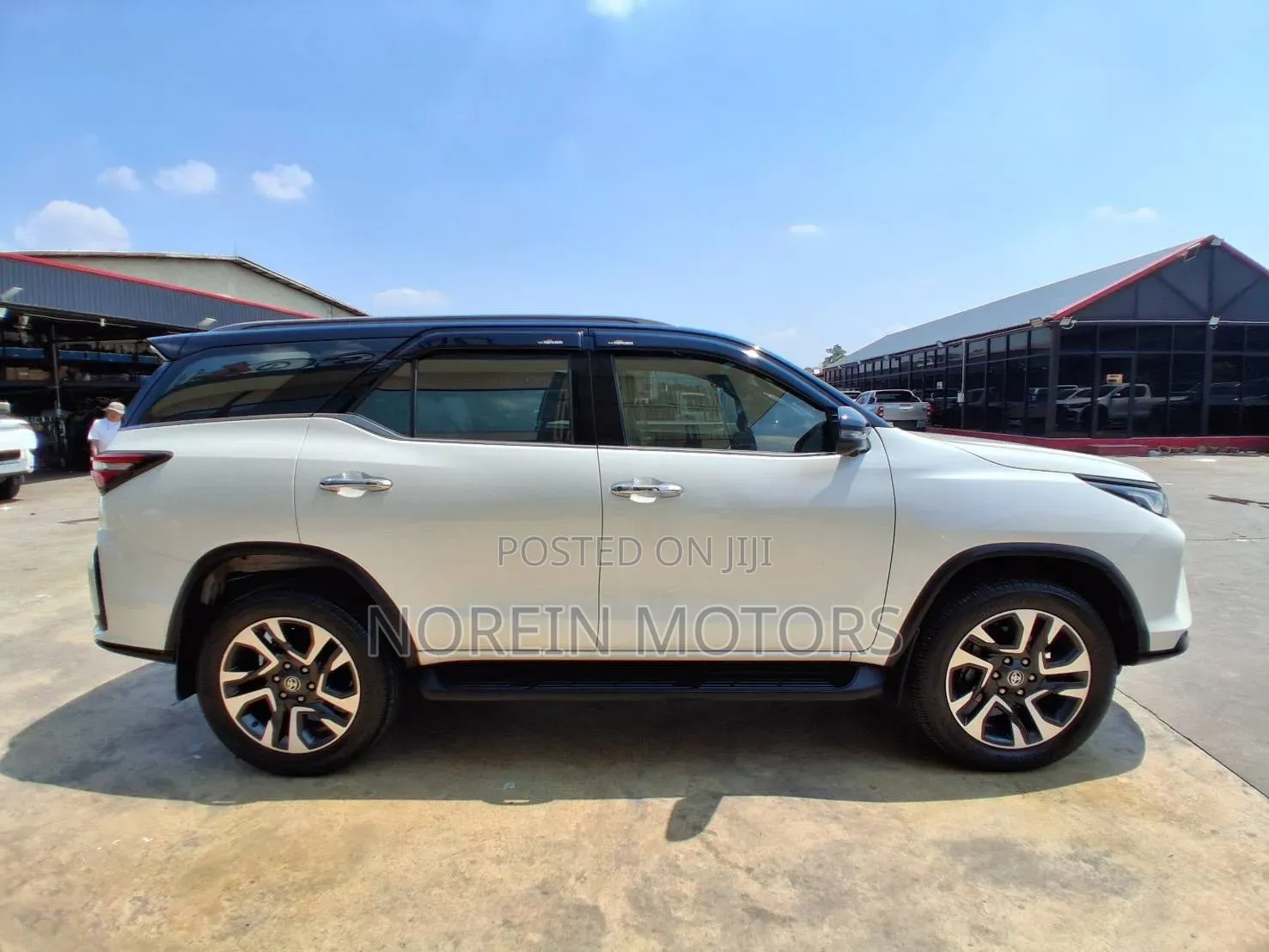 Toyota Fortuner 2022 Off white