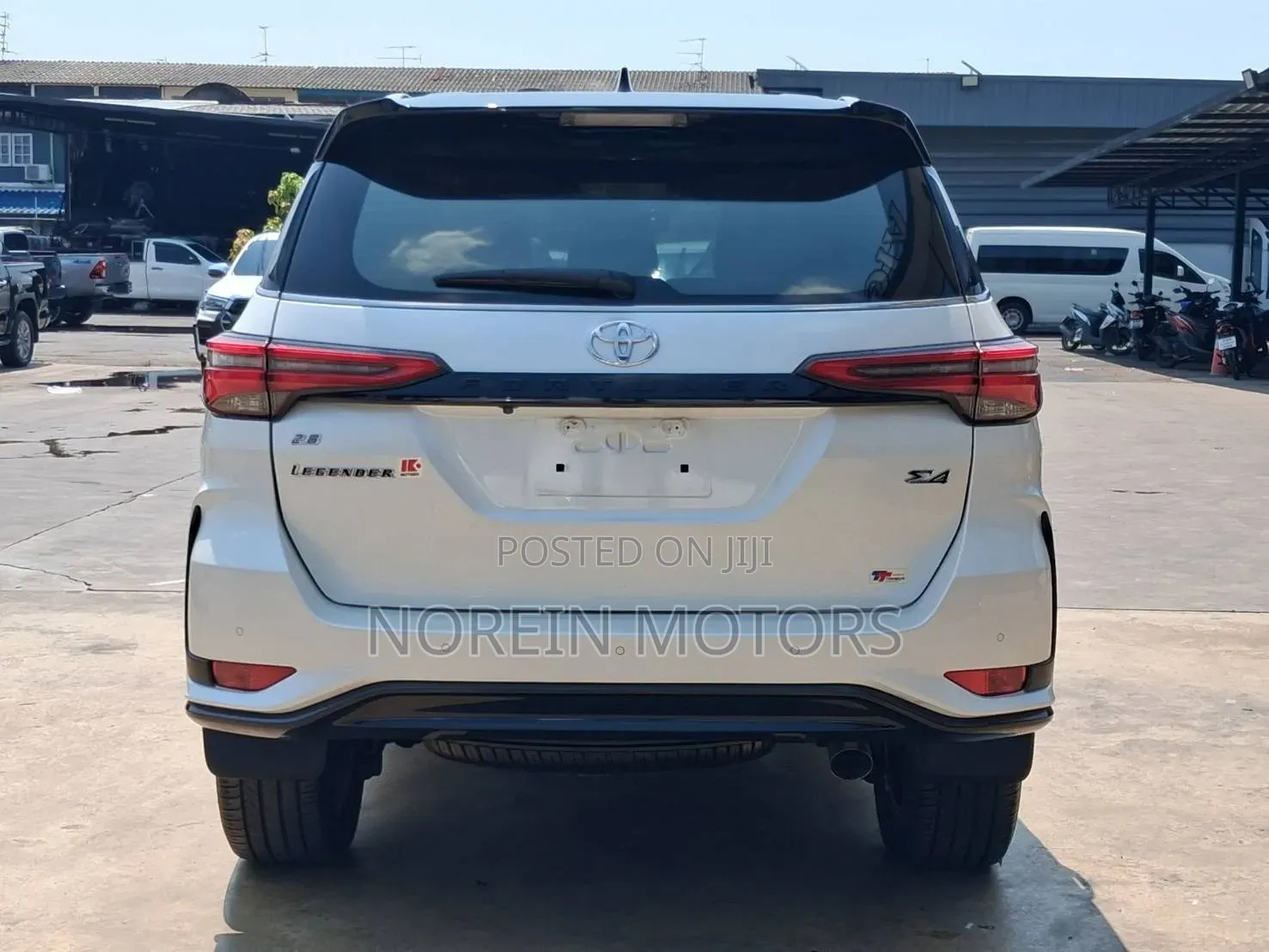 Toyota Fortuner 2022 Off white