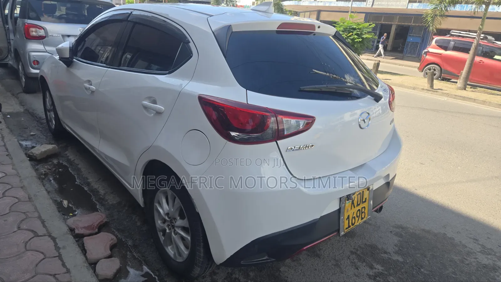 Mazda Demio 2016 White
