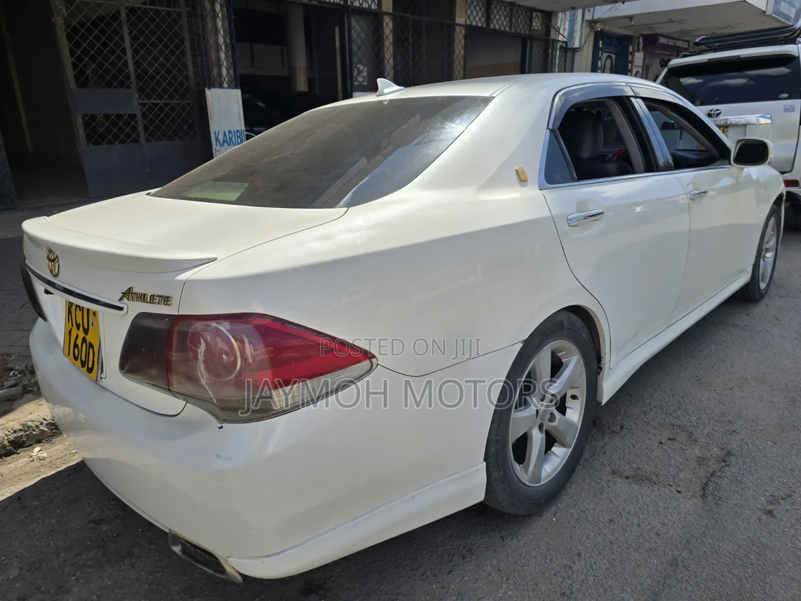 Toyota Crown 2013 Pearl