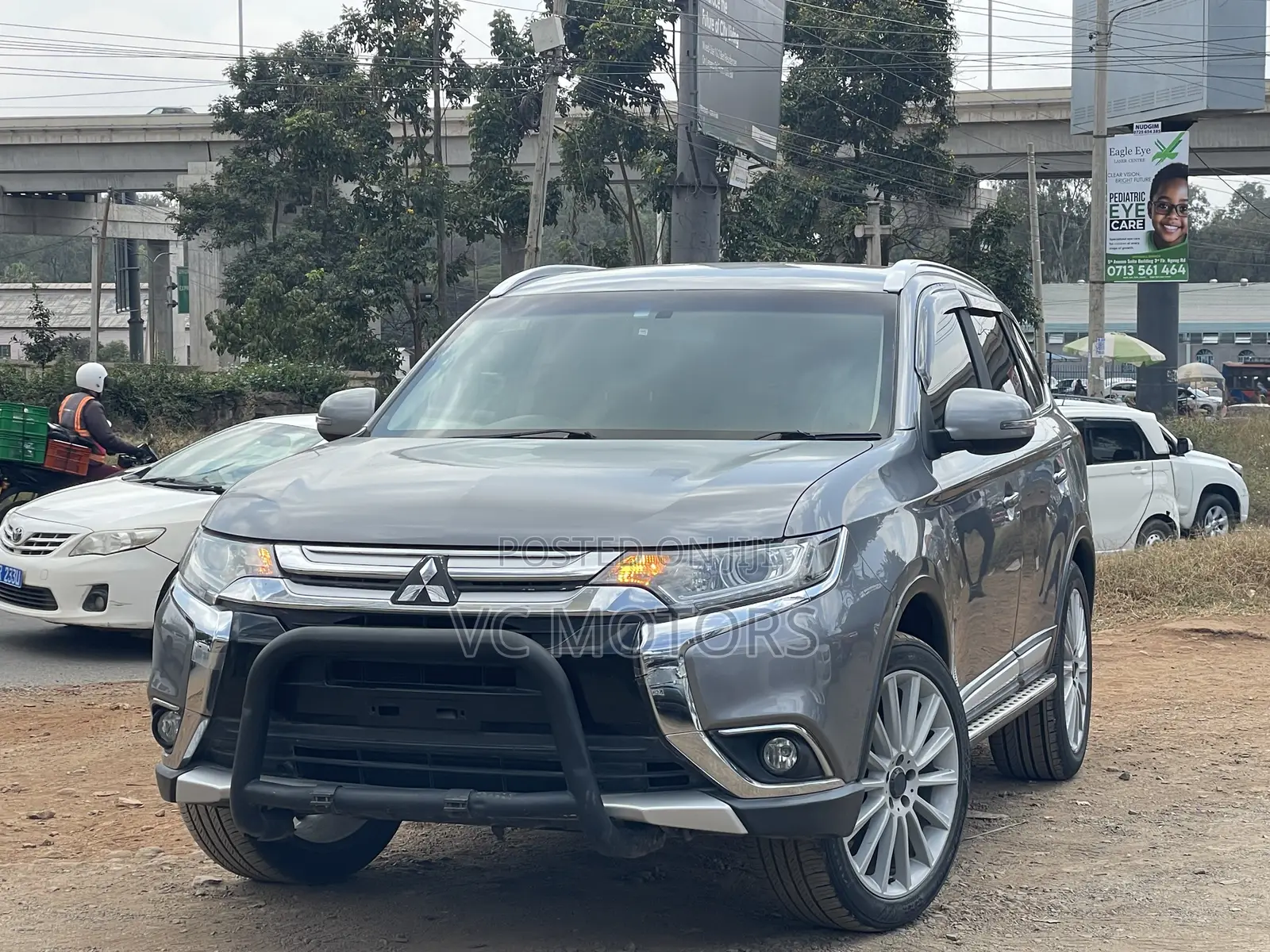 Mitsubishi Outlander 2.4 PHEV AWD 2016 Gray