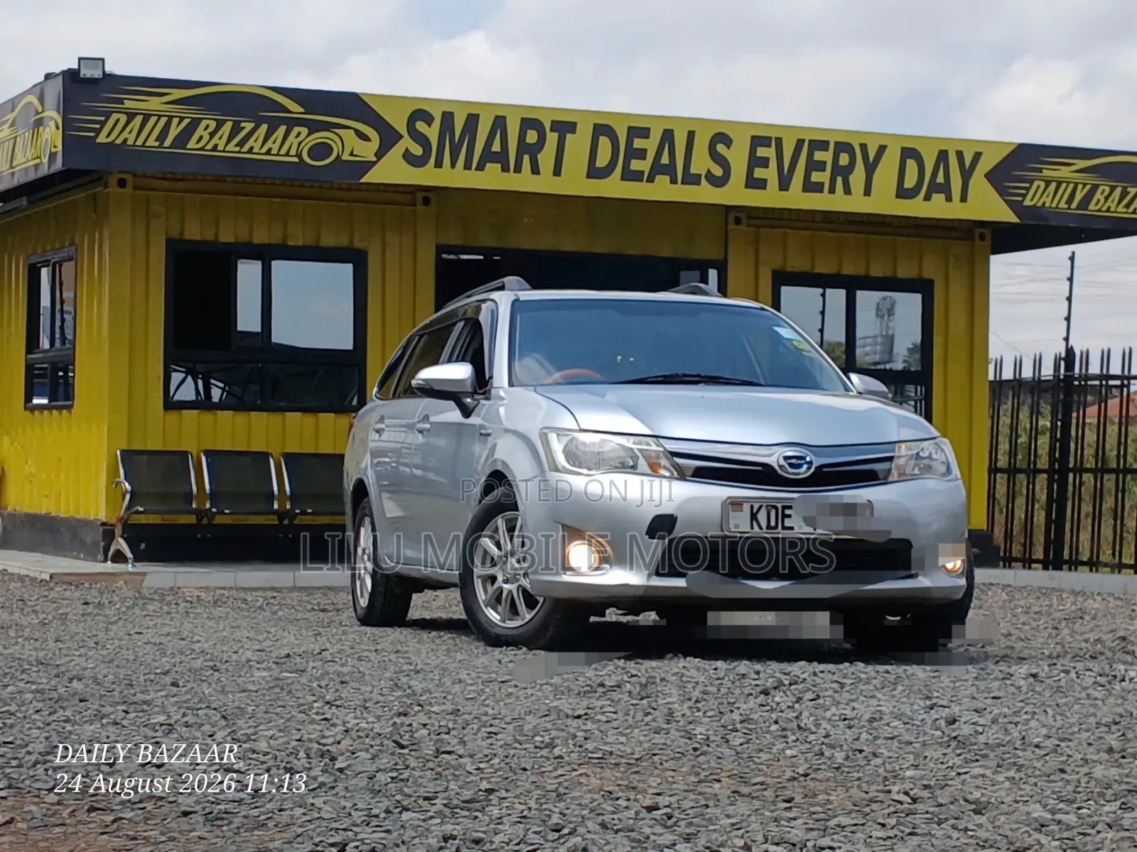 Toyota Corolla Fielder 2015 Silver