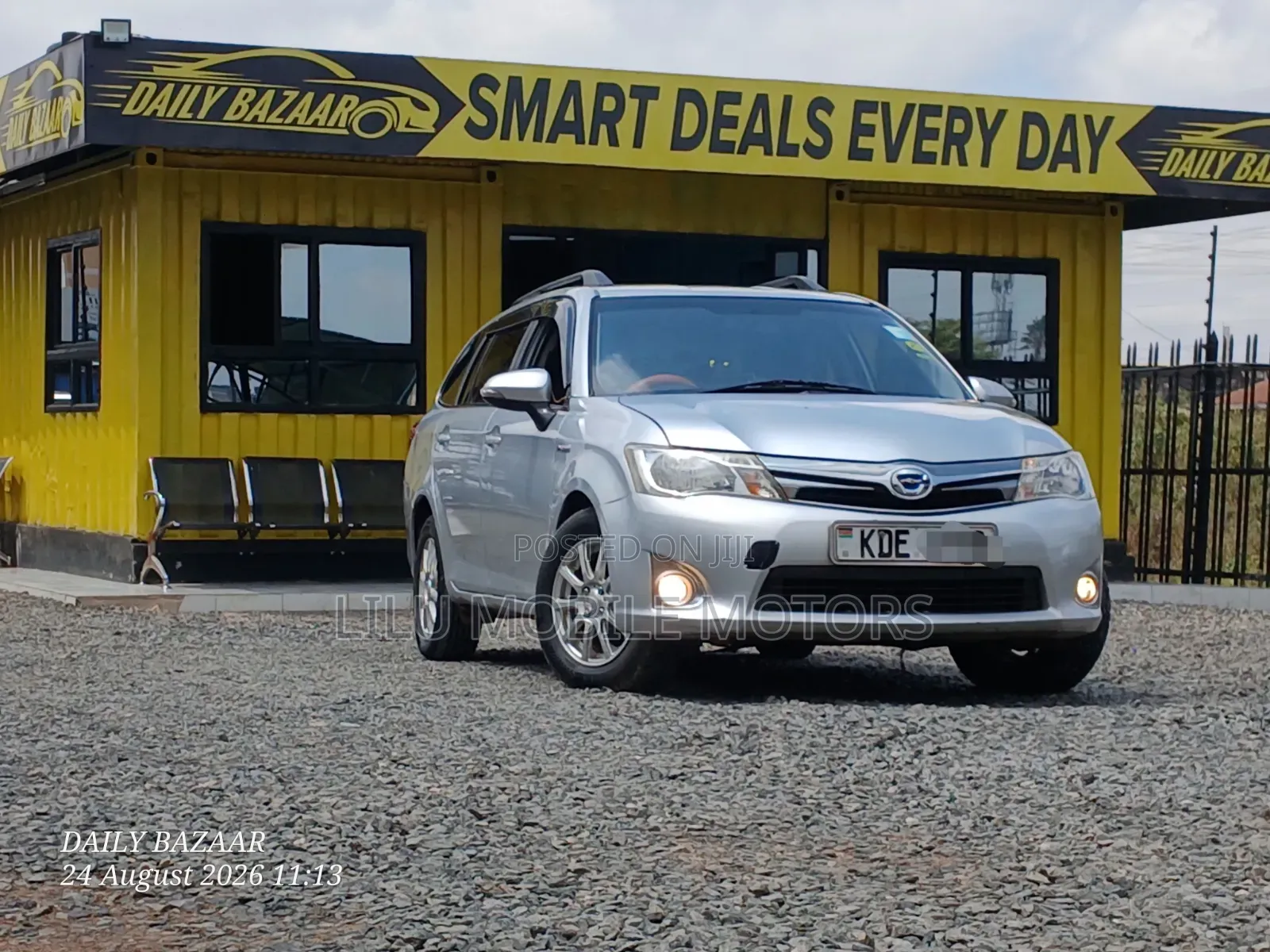 Toyota Corolla Fielder 2015 Silver