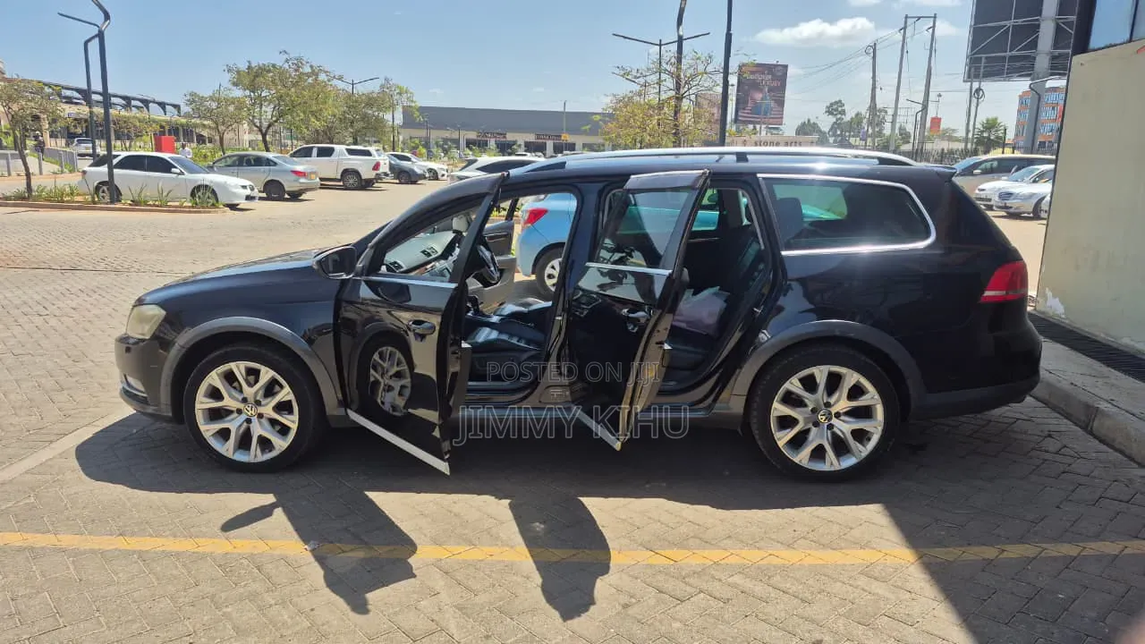 Volkswagen Passat 2014 Black