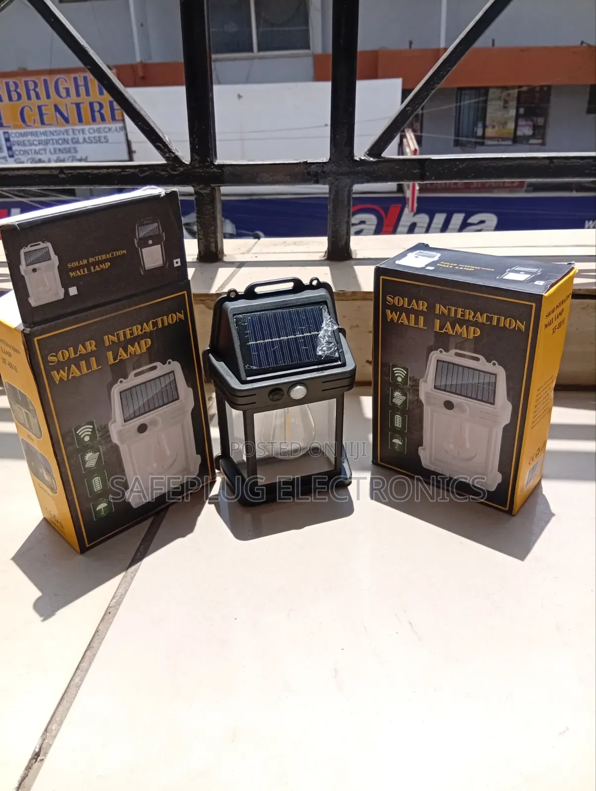 Solar Wall Light – Energy-Saving Outdoor Security Decorative Lamp
