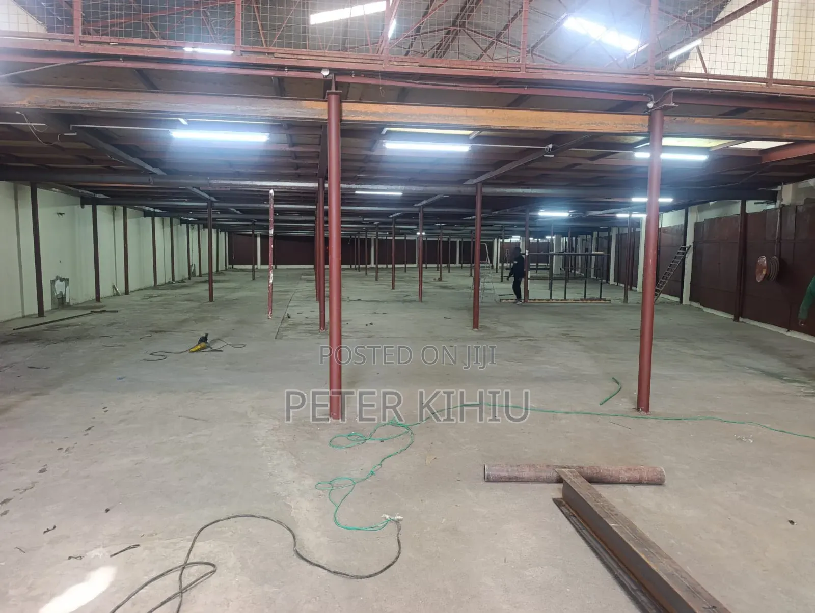 Godown to Let 29300sqft on Homabay Road