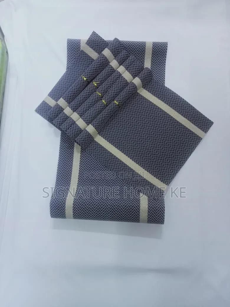 6pcs Table Mats Plus One Table Runner