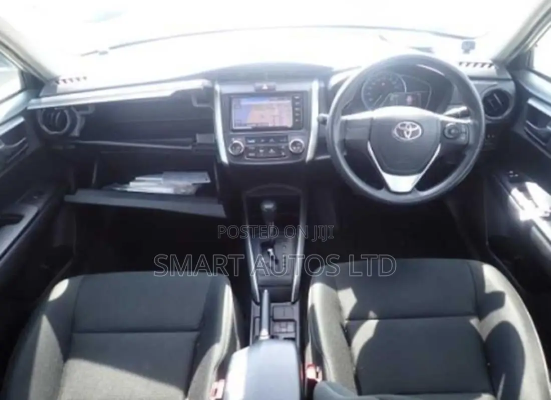 Toyota Corolla Fielder 1.5 Hybrid FWD 2020 Silver