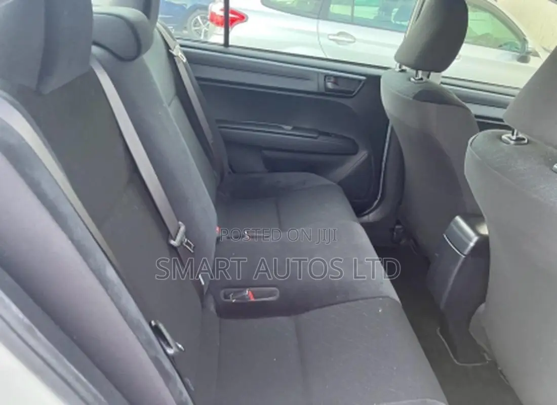 Toyota Axio 1.5 Hybrid 2WD 2019 Pearl