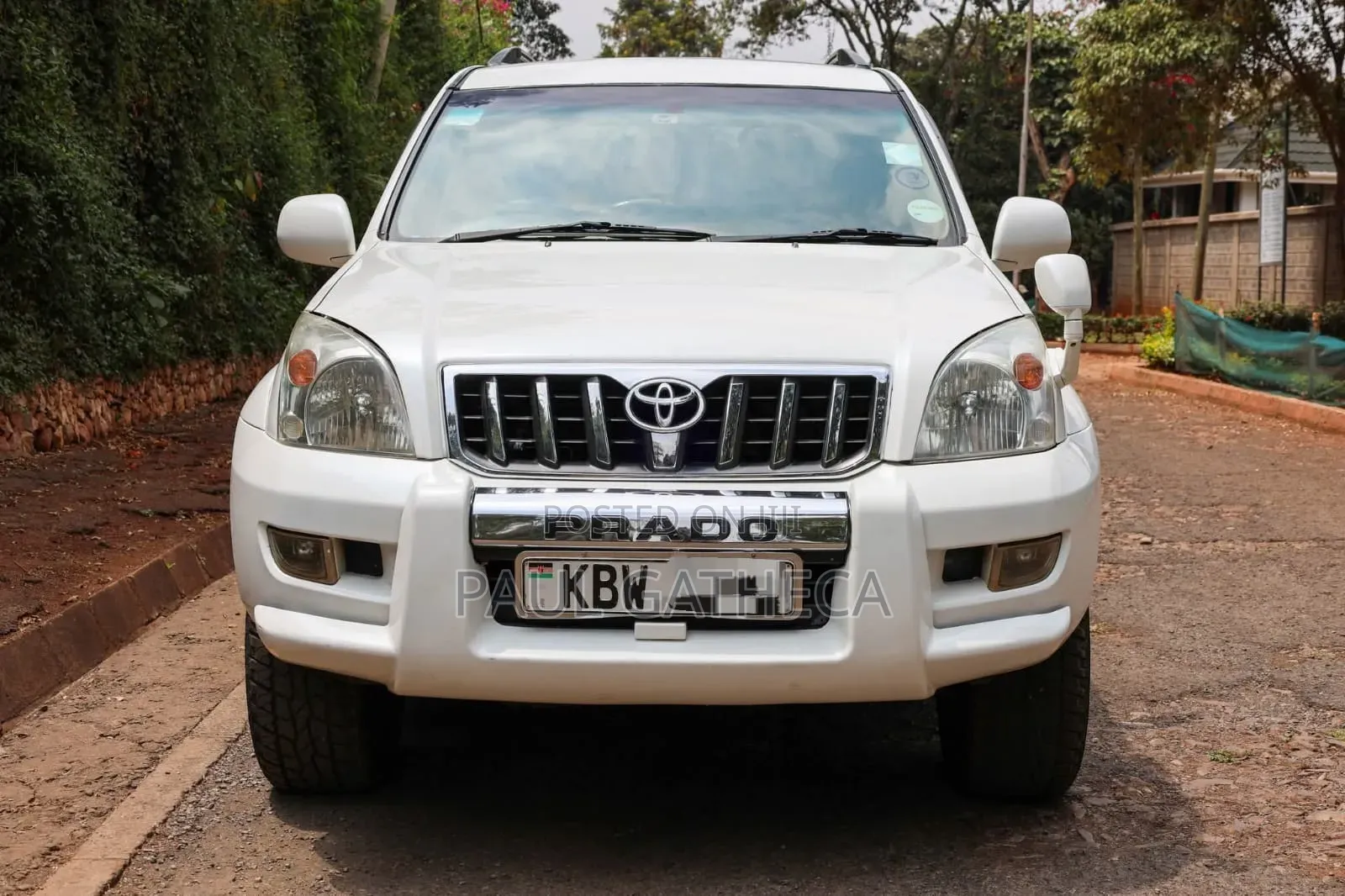 Toyota Land Cruiser Prado 2006 White