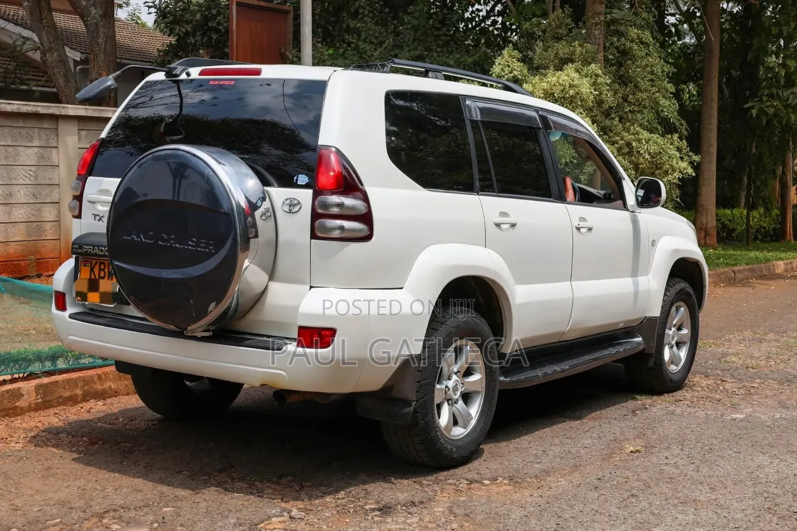 Toyota Land Cruiser Prado 2006 White