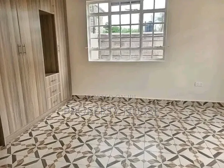 2bdrm Duplex in Gateway Mall Area for rent