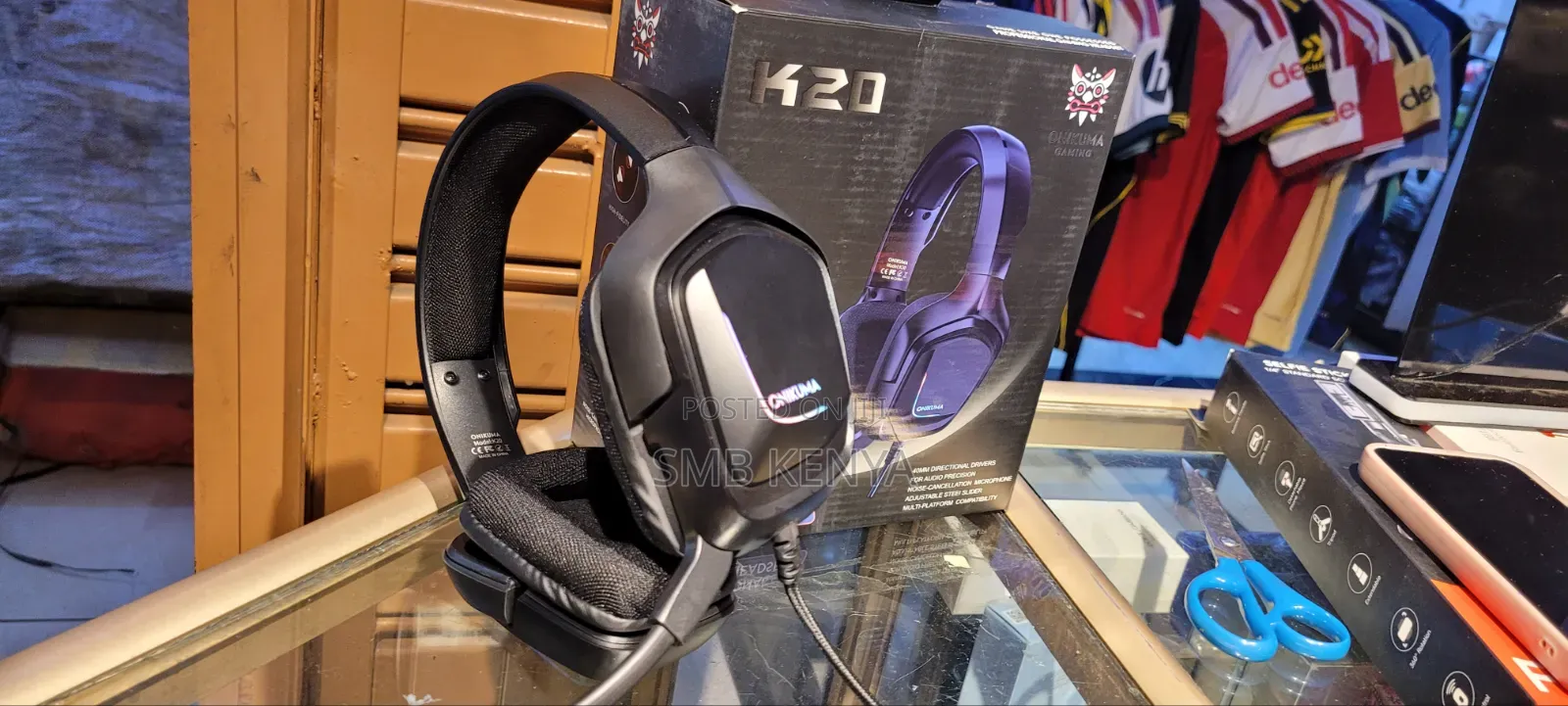 ONIKUMA Gaming Headphones With Noise-Isolating Microphone