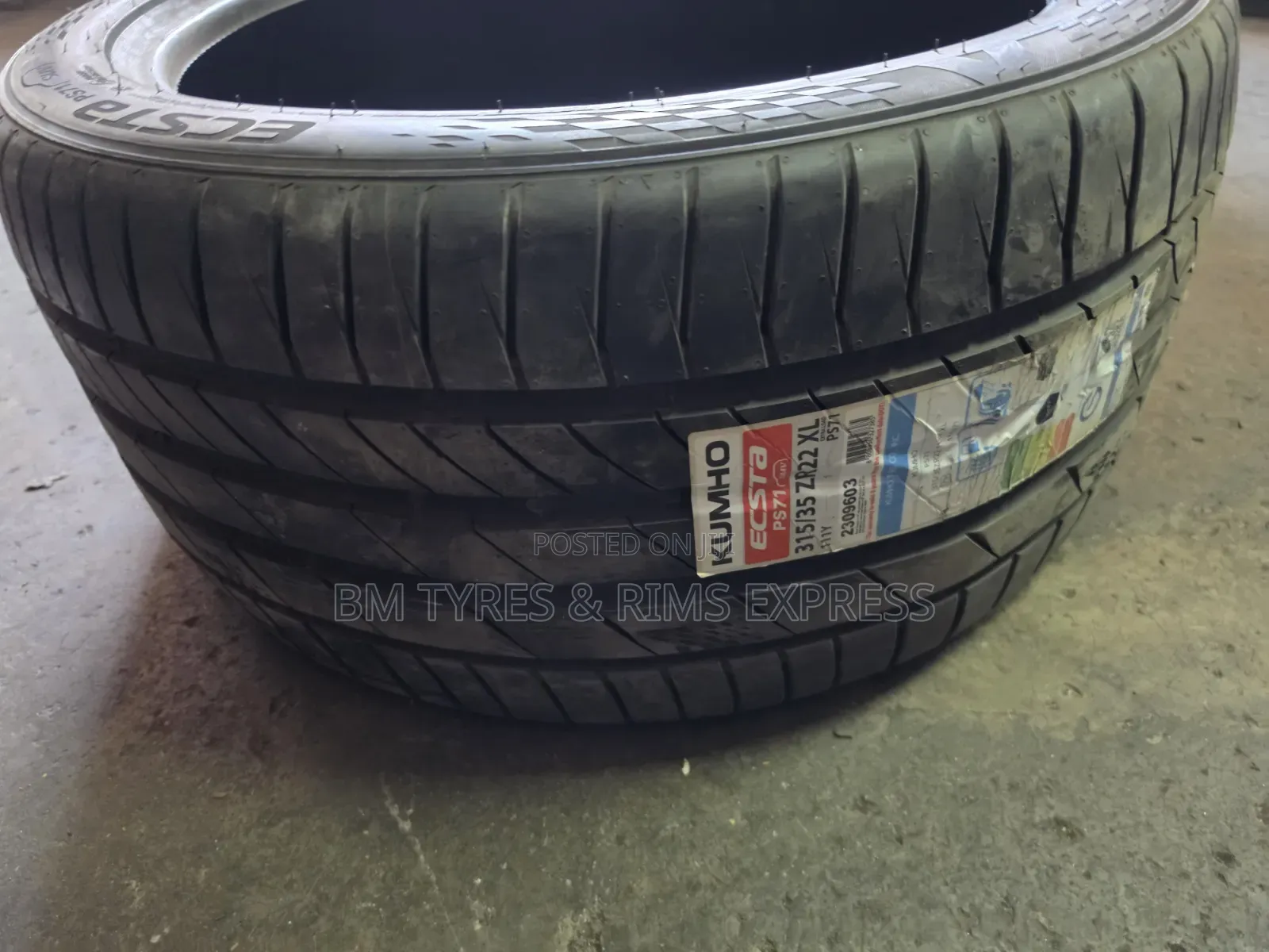315 /35 R22 Khumo Tyres (Korea)