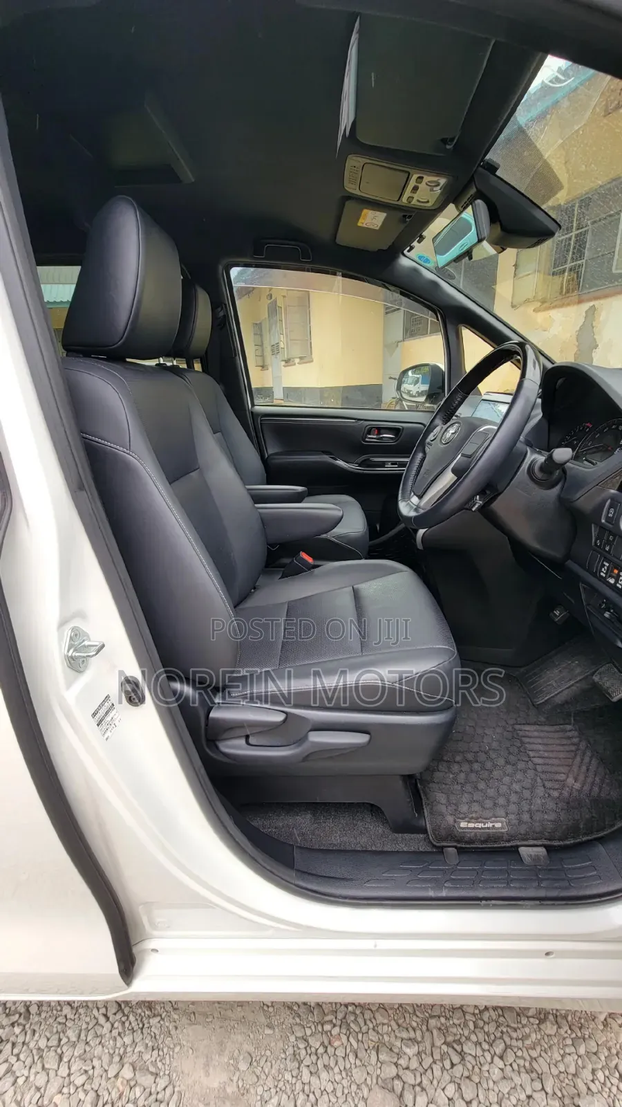 Toyota Esquire 2019 White