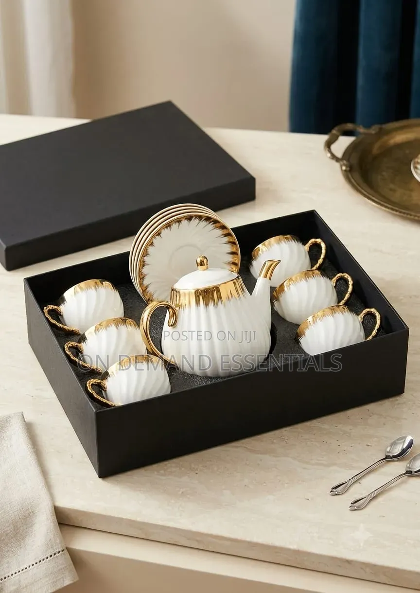 Gold Detail Teaset