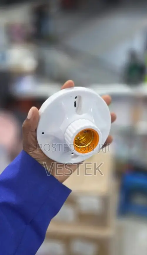 Spy Camera in Light Bulb Holder Base 1080P HD Wireless Surveillance