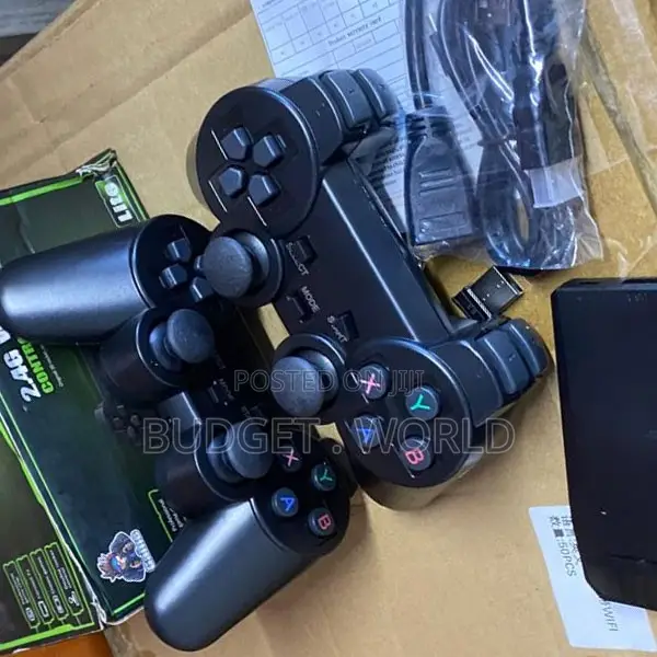 M8 HDMI Retro Game Stick – 10,000+ Games Multiplayer