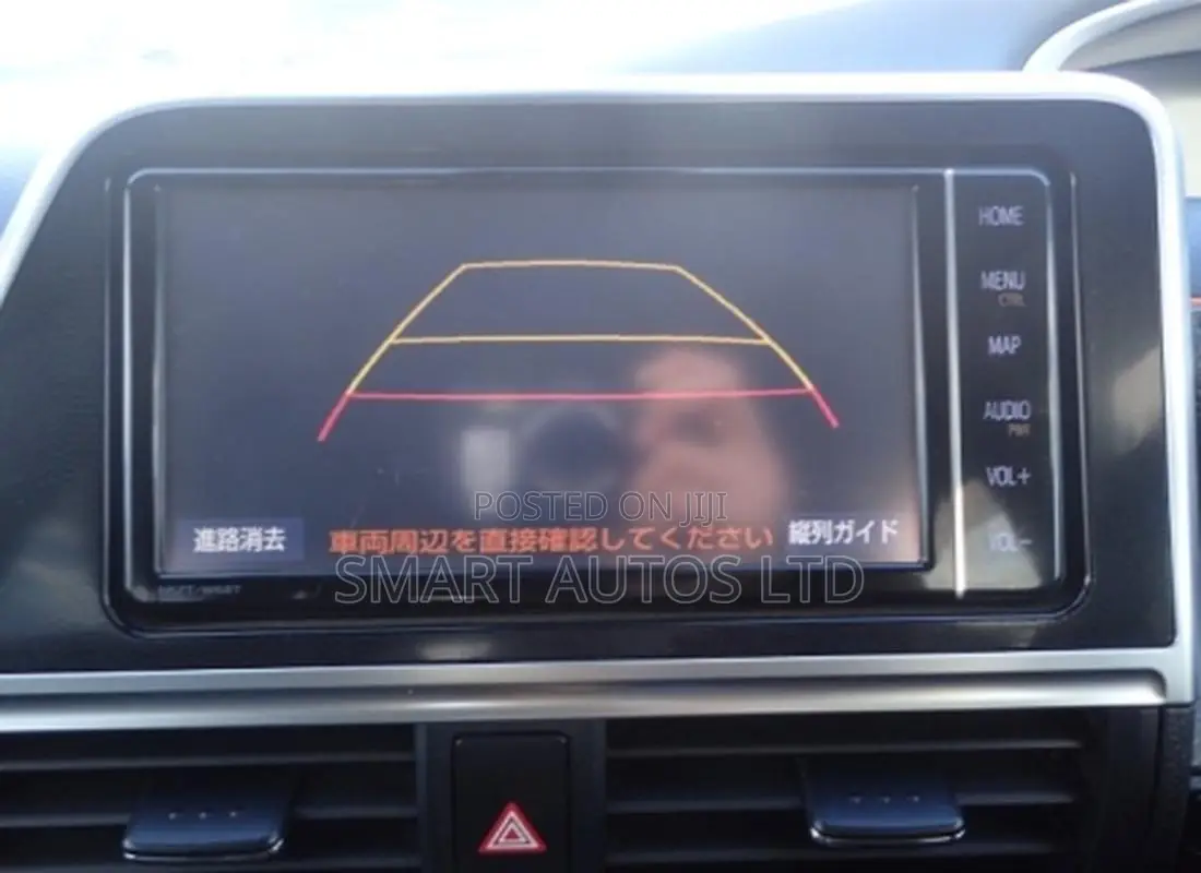 Toyota Sienta 2019 Red
