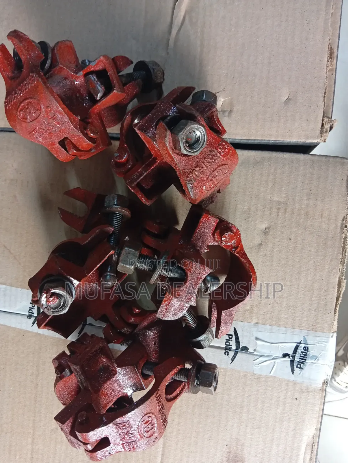Brand New Red Scaffold Clampings