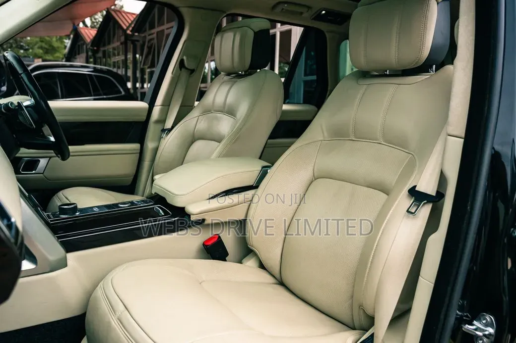 Land Rover Range Rover Vogue 2019 Black