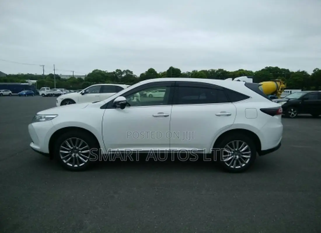 Toyota Harrier 2.0 2018 Pearl