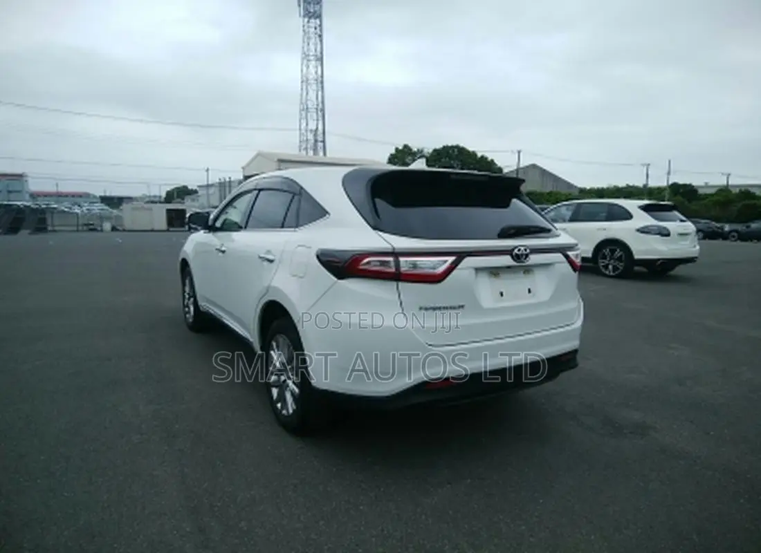 Toyota Harrier 2.0 2018 Pearl