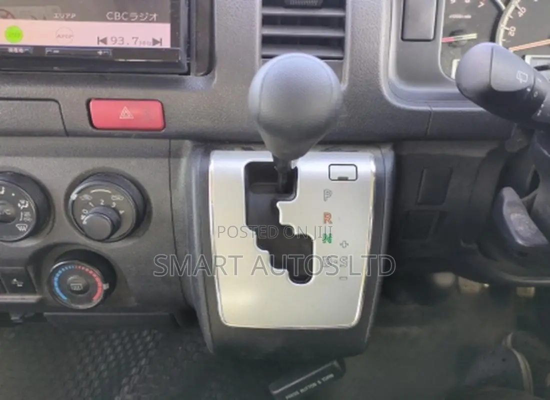 Toyota HiAce 2020