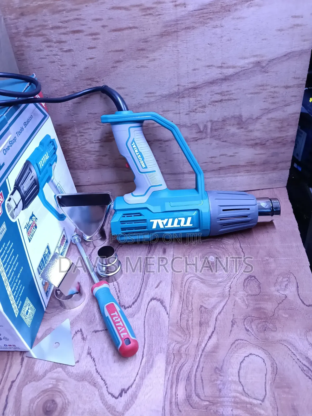 Total Heat Gun 2000 Watts 60Hz 550°C Max Temperature