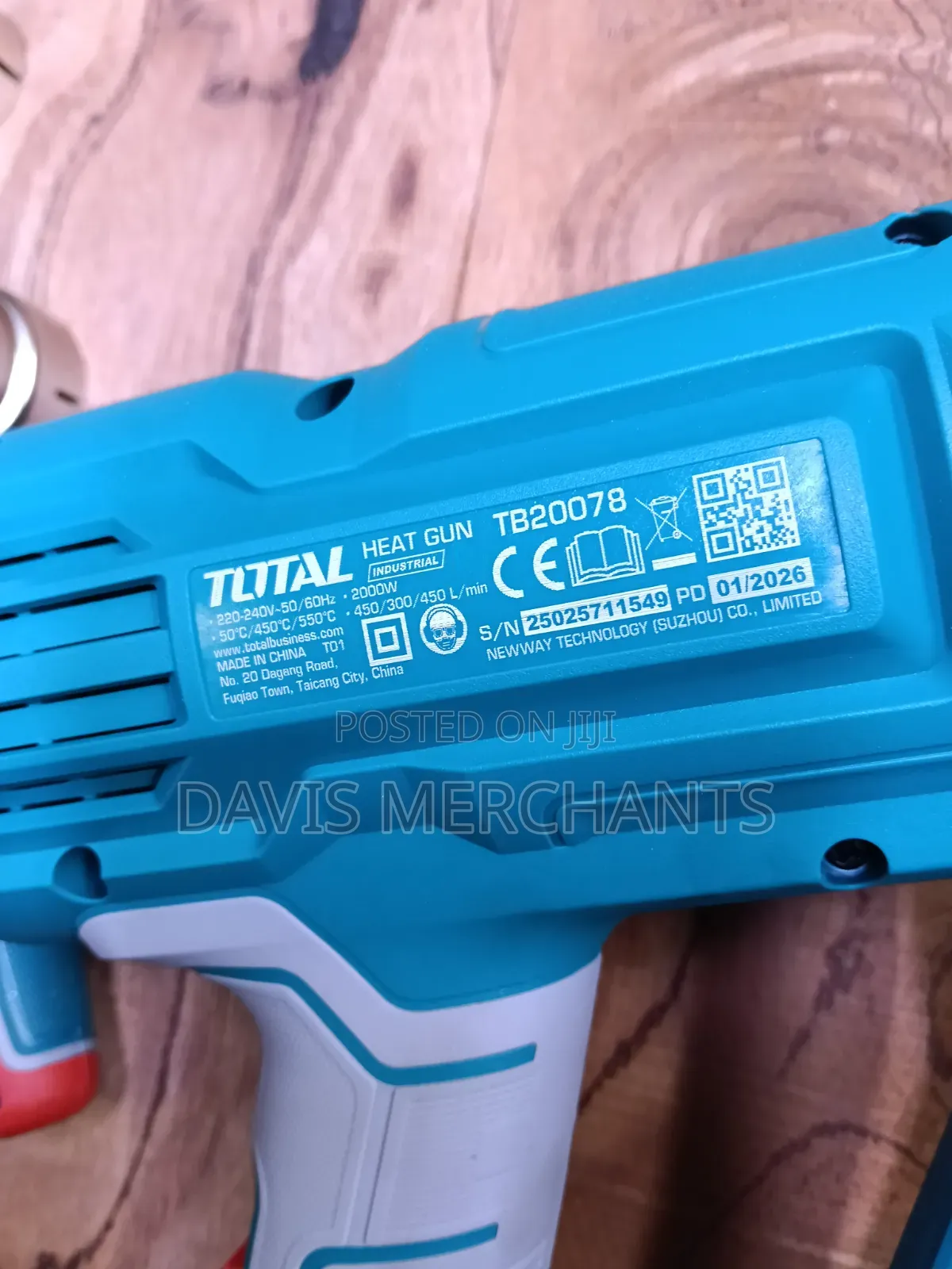 Total Heat Gun 2000 Watts 60Hz 550°C Max Temperature