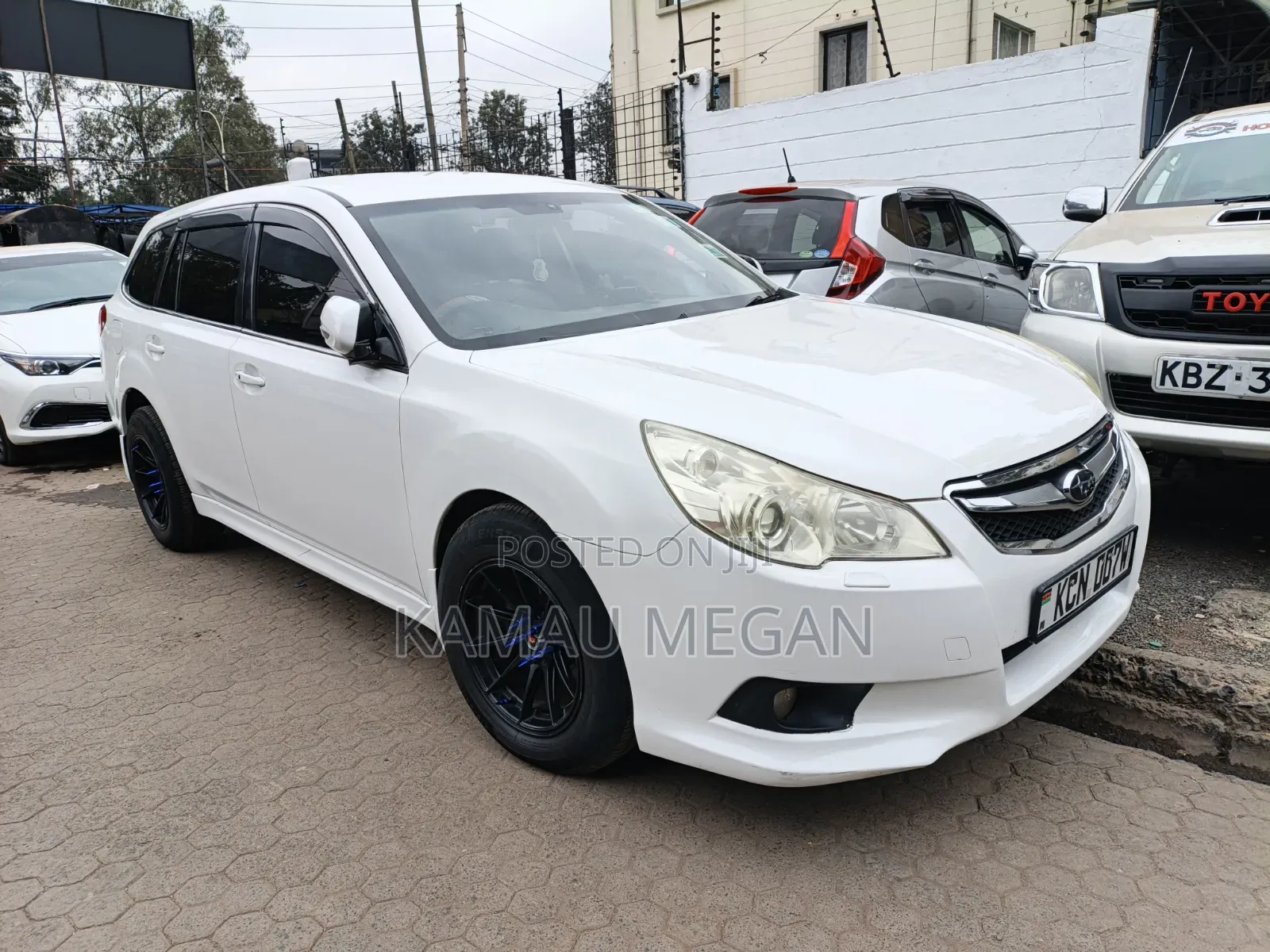Subaru Legacy 2010 White