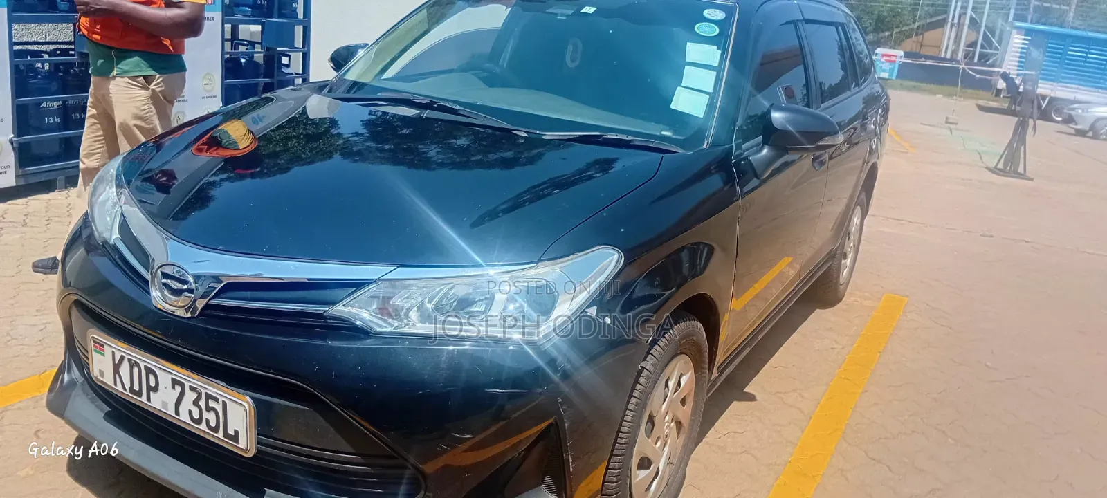 Toyota Corolla Fielder 2017 Black
