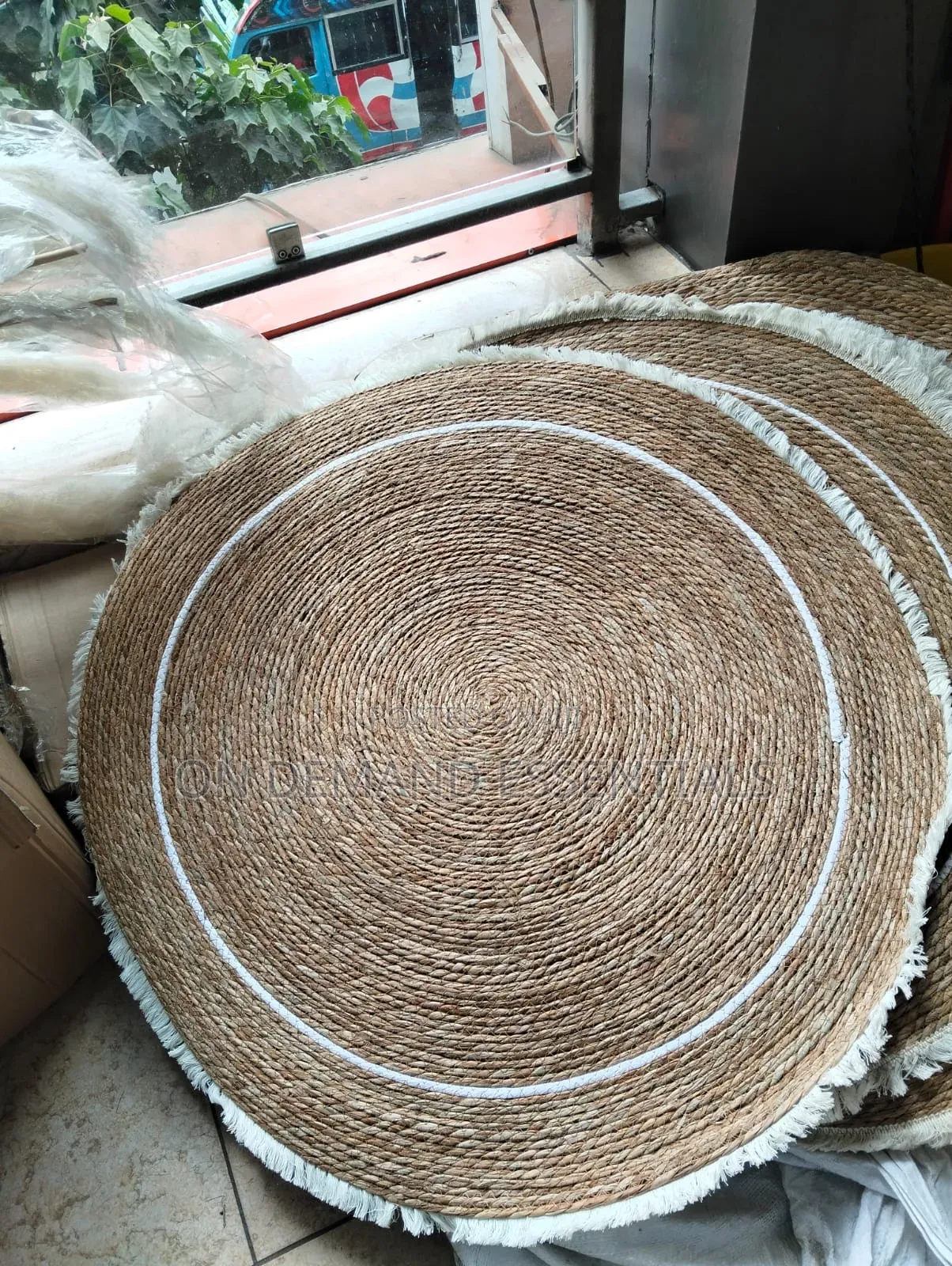 Hand Braided Handmade Round Natural Jute Rug