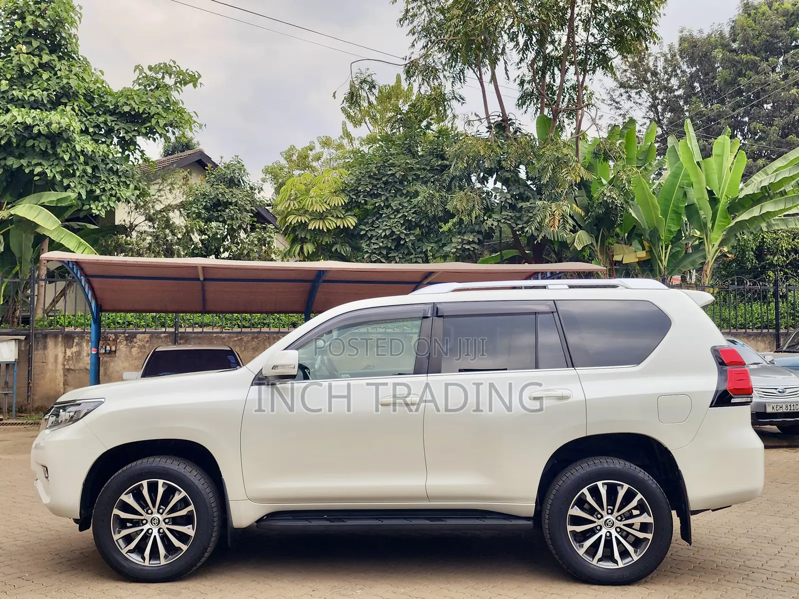 Toyota Land Cruiser Prado 2.8 2019 White