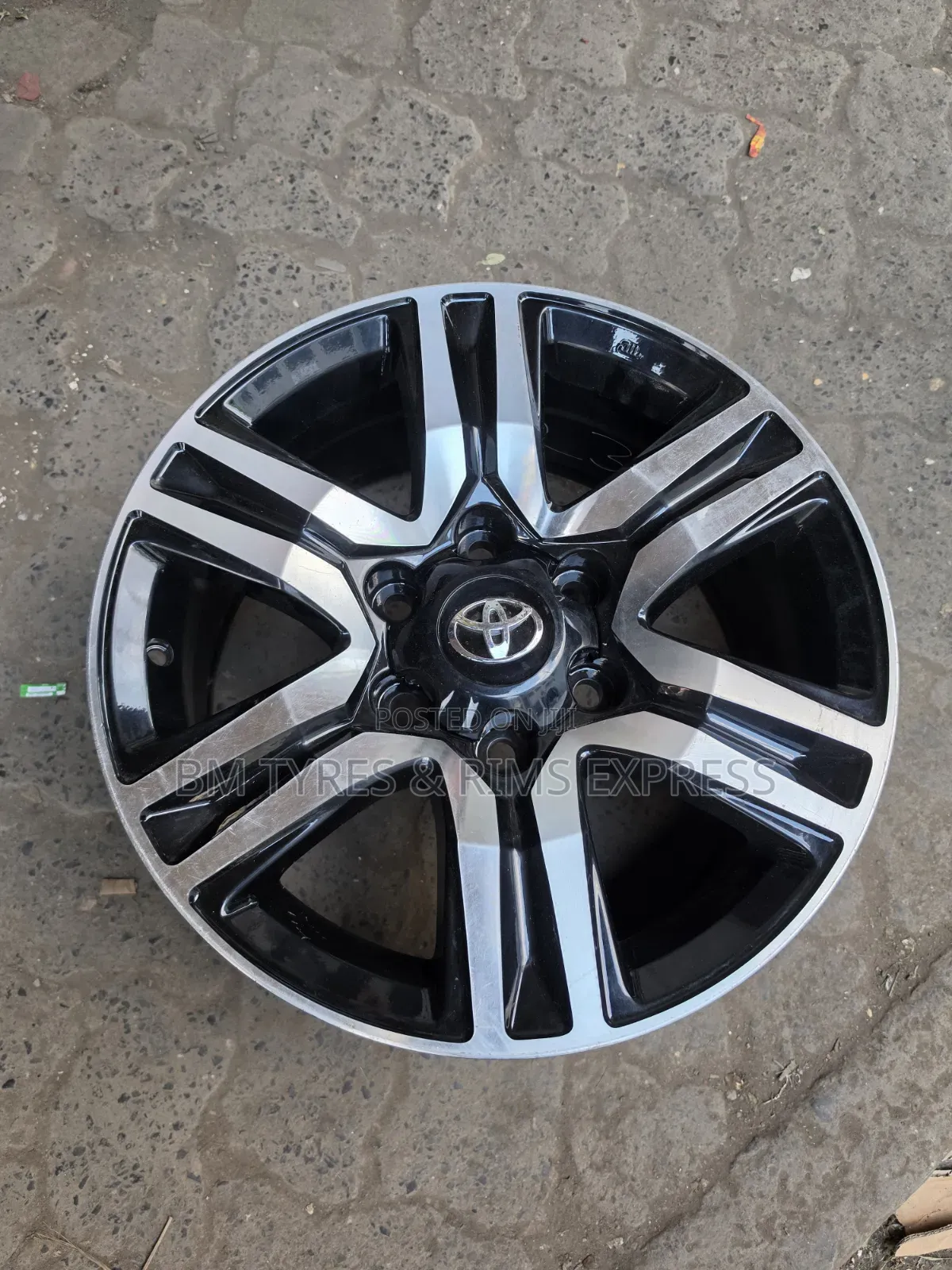 Rims Size (17) TOYOTA LANDCRUZA PRADO (Six Years Holes) Set of 4