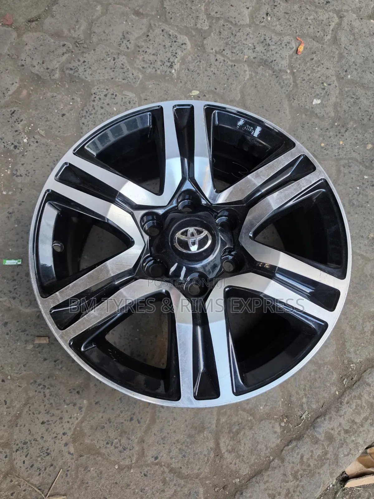 Rims Size (17) TOYOTA LANDCRUZA PRADO (Six Years Holes) Set of 4