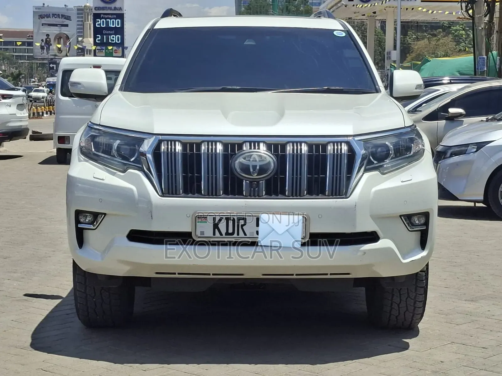Toyota Land Cruiser Prado 2018 Off white