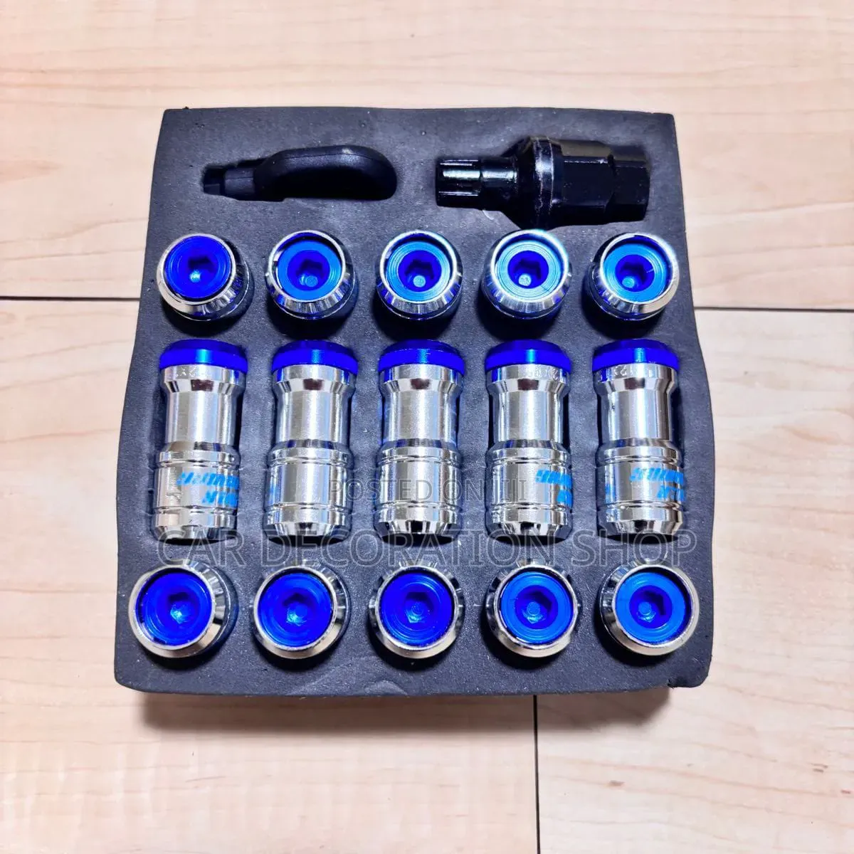 Subaru Toyota Cars Wheel Lug Nuts Set in Red or Blue Finish