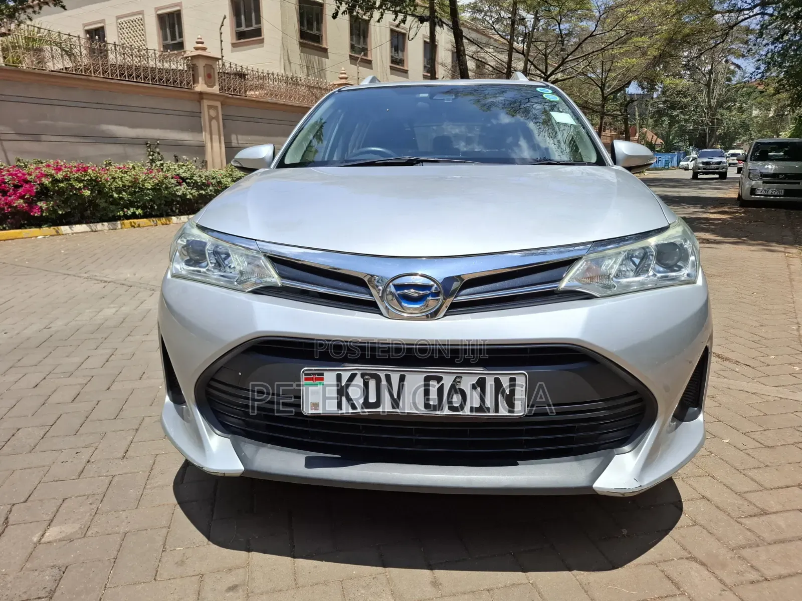 Toyota Corolla Fielder 2018 Silver